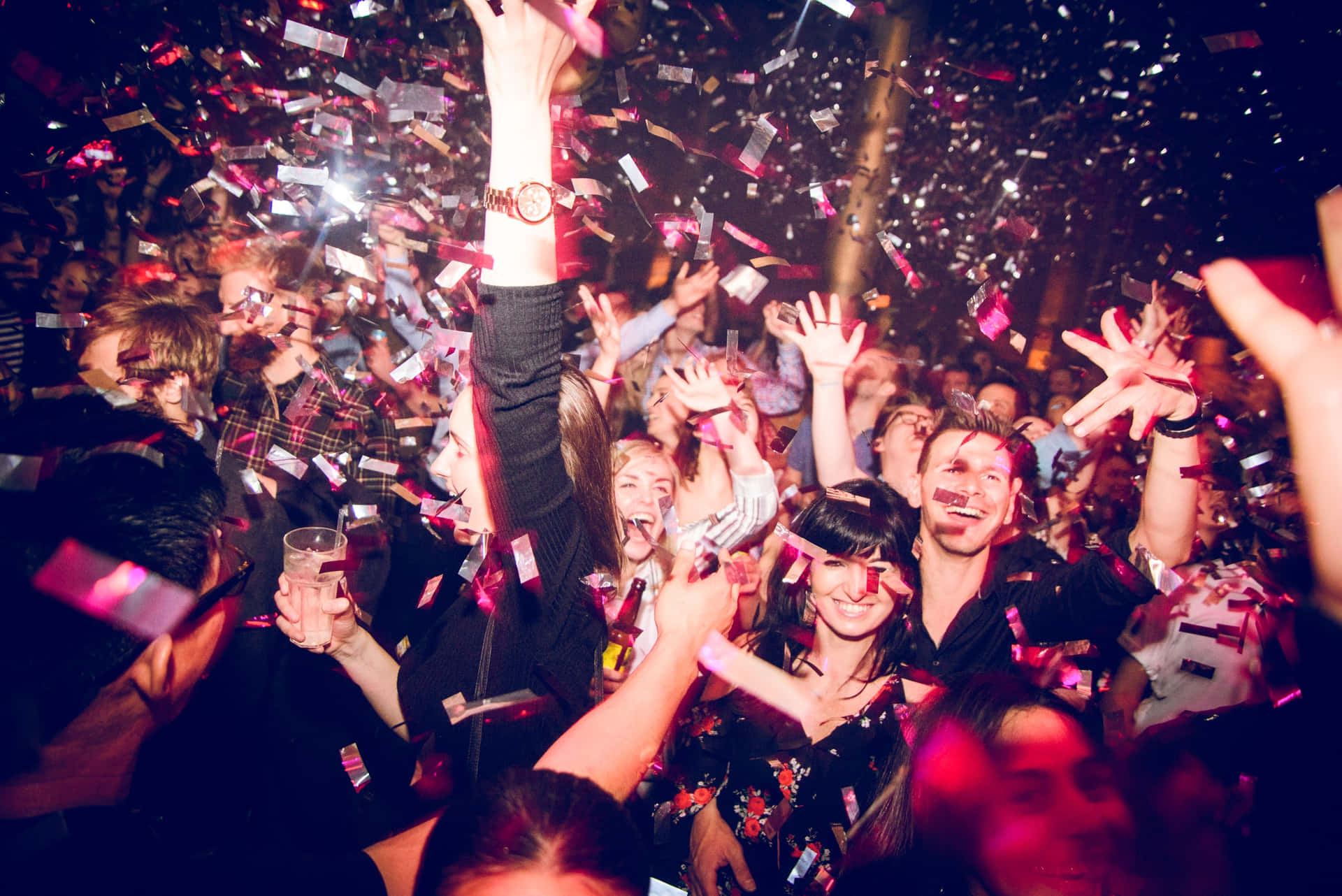 How Liquor License Agents Help Nightclub Owners Stay Ahead of Regulatory Changes